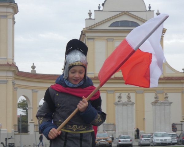Bieg z flagą narodową wokół Placu Czarnieckiego